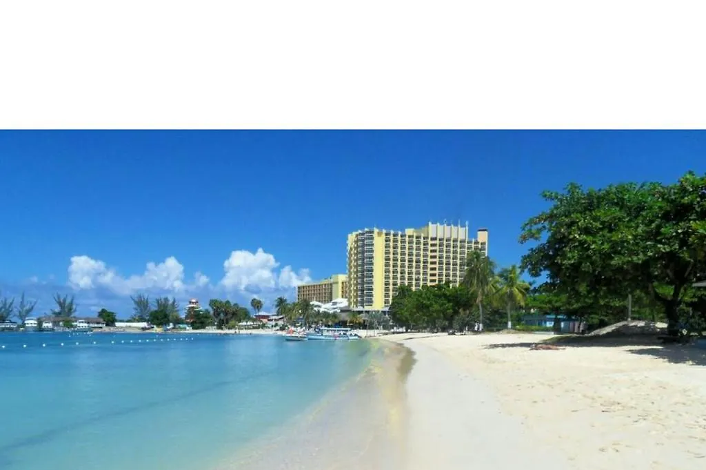 Fisherman'S Point Beach-Front Condomania Ocho Rios