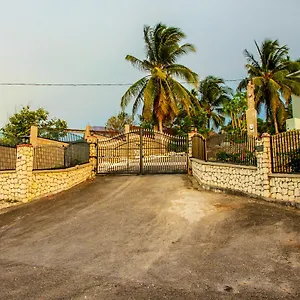 Sunshine Lodge: Your Away From Holiday home Montego Bay